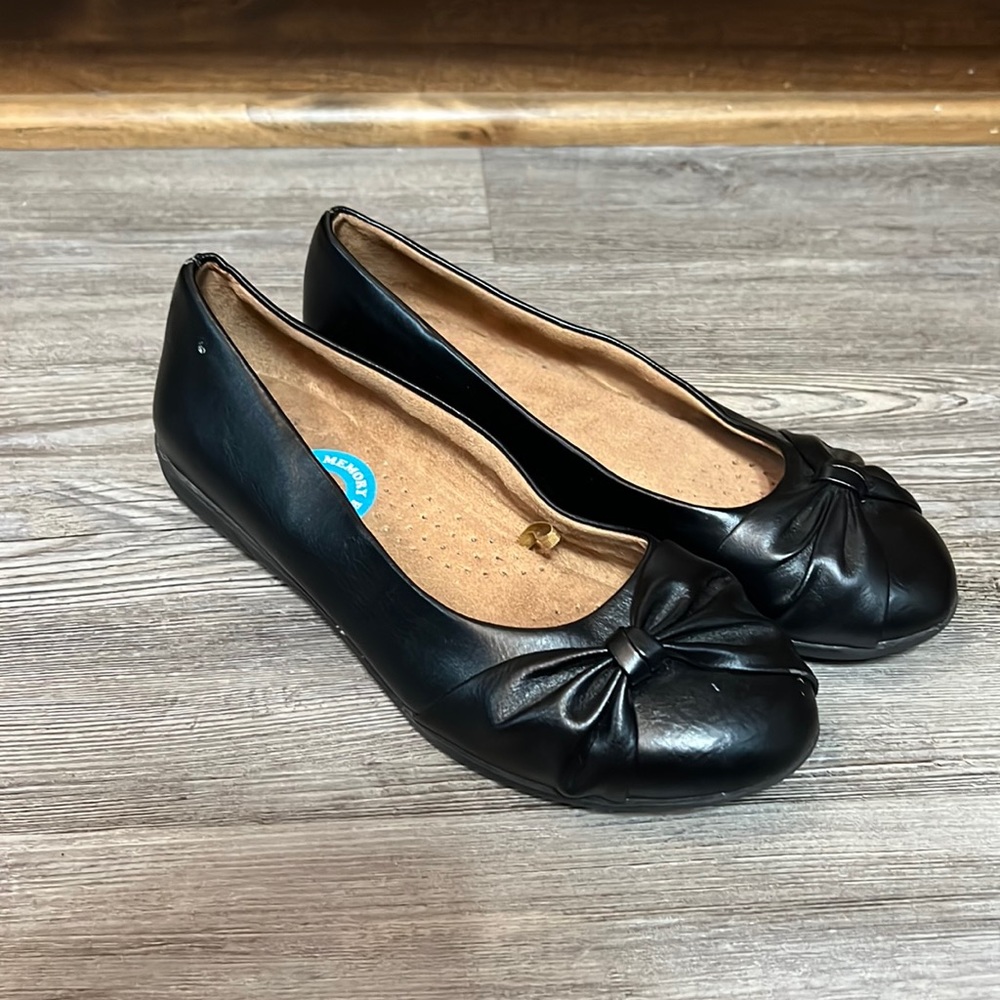Black Flats-Size 6